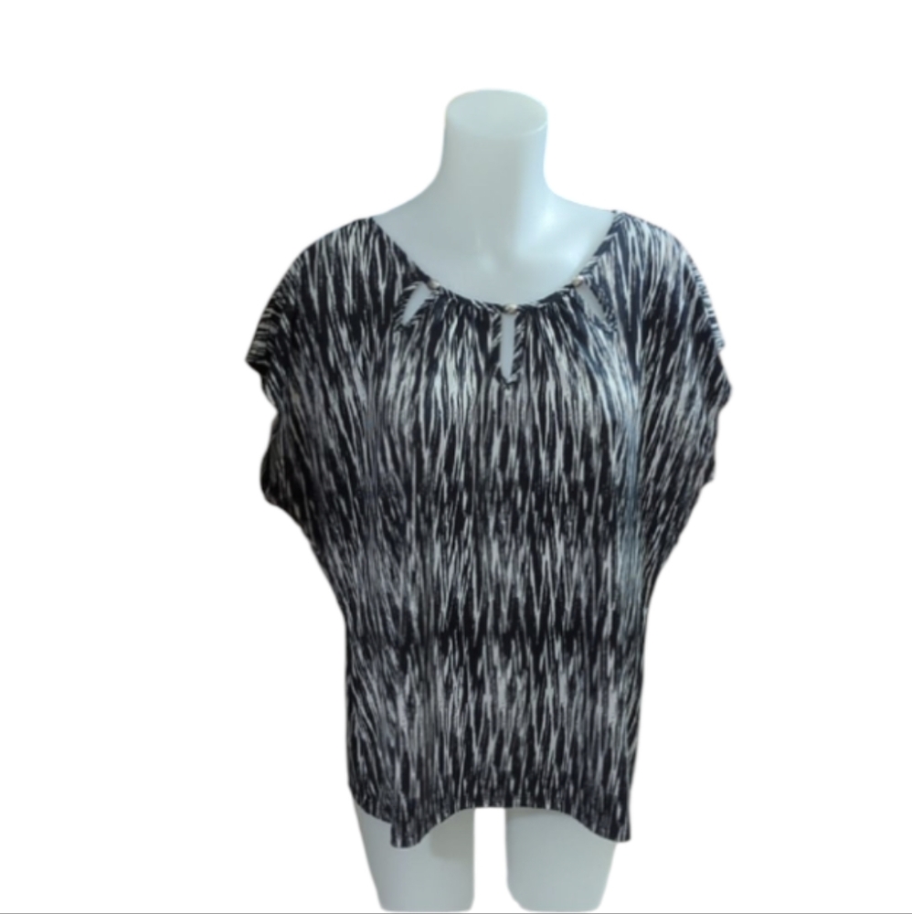 Size 2X Brody Myles Black and White Women's Top